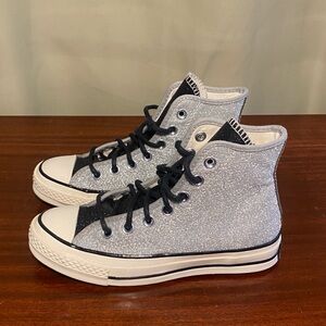 Converse Women’s Chuck 70 Hi-Top Glitter Sneakers in Silver/Black/Egret  size 5